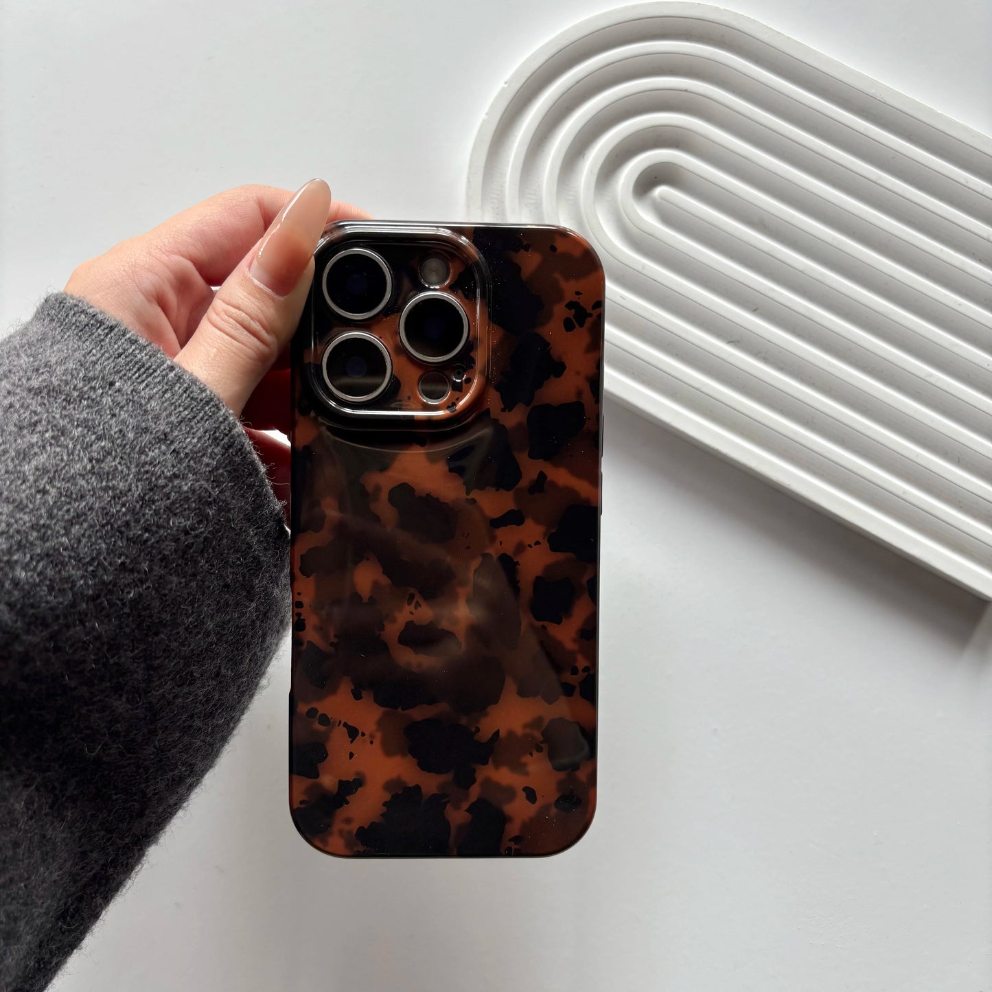 iPhone Case Retro Hawksbill Autumn Winter Black Brown Amber 11–16