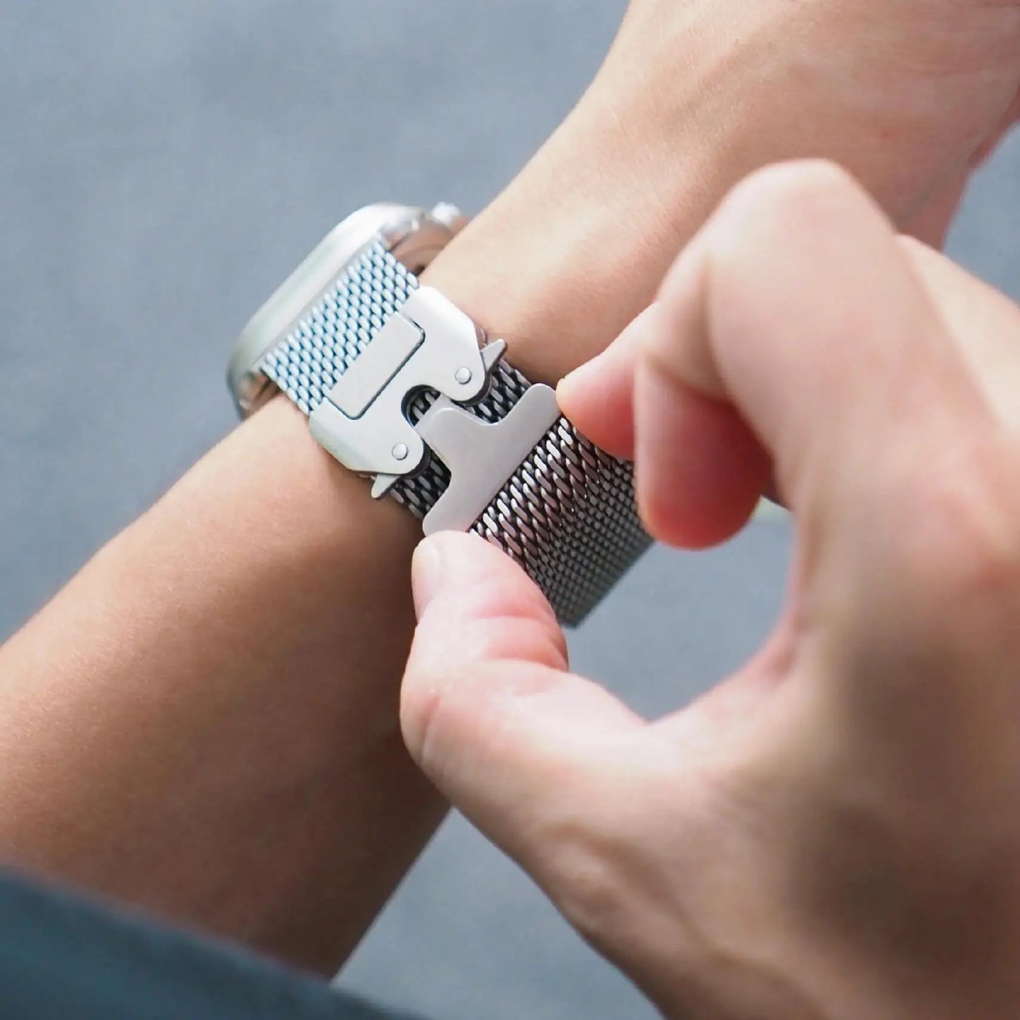 Milanese Loop Titanium Strap for Apple Watch Ultra 2 and Series 11–4, SE (49–40mm)