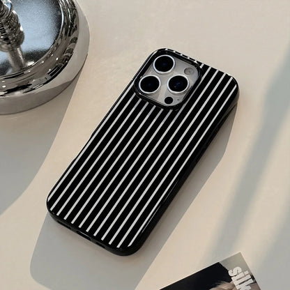 Black & White Striped Minimalist Case – INS Couple Soft Silicone for iPhone 11–16