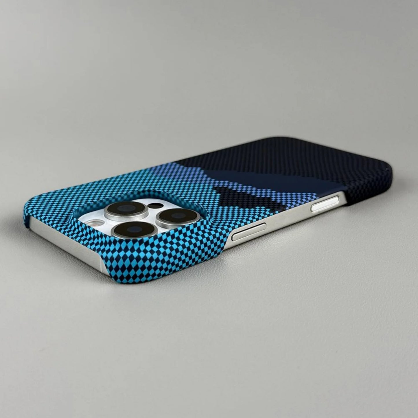 Carbon Fiber MagSafe Case for iPhone 15 14 13 Ultra Slim Magnetic Hard Cover