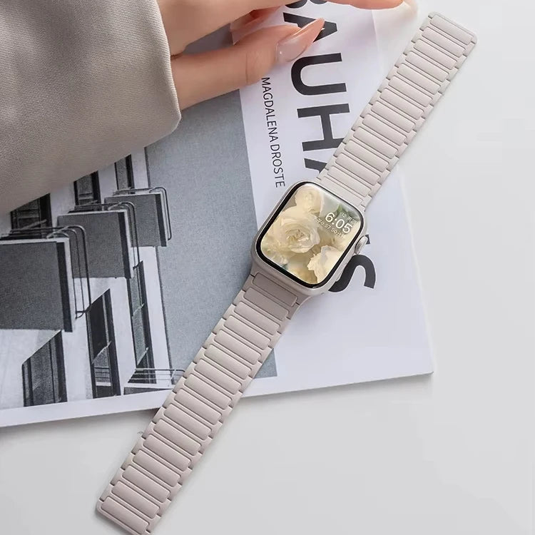 Magnetic Silicone Band for Apple Watch Ultra 2 Series 10–3 (49mm–40mm)