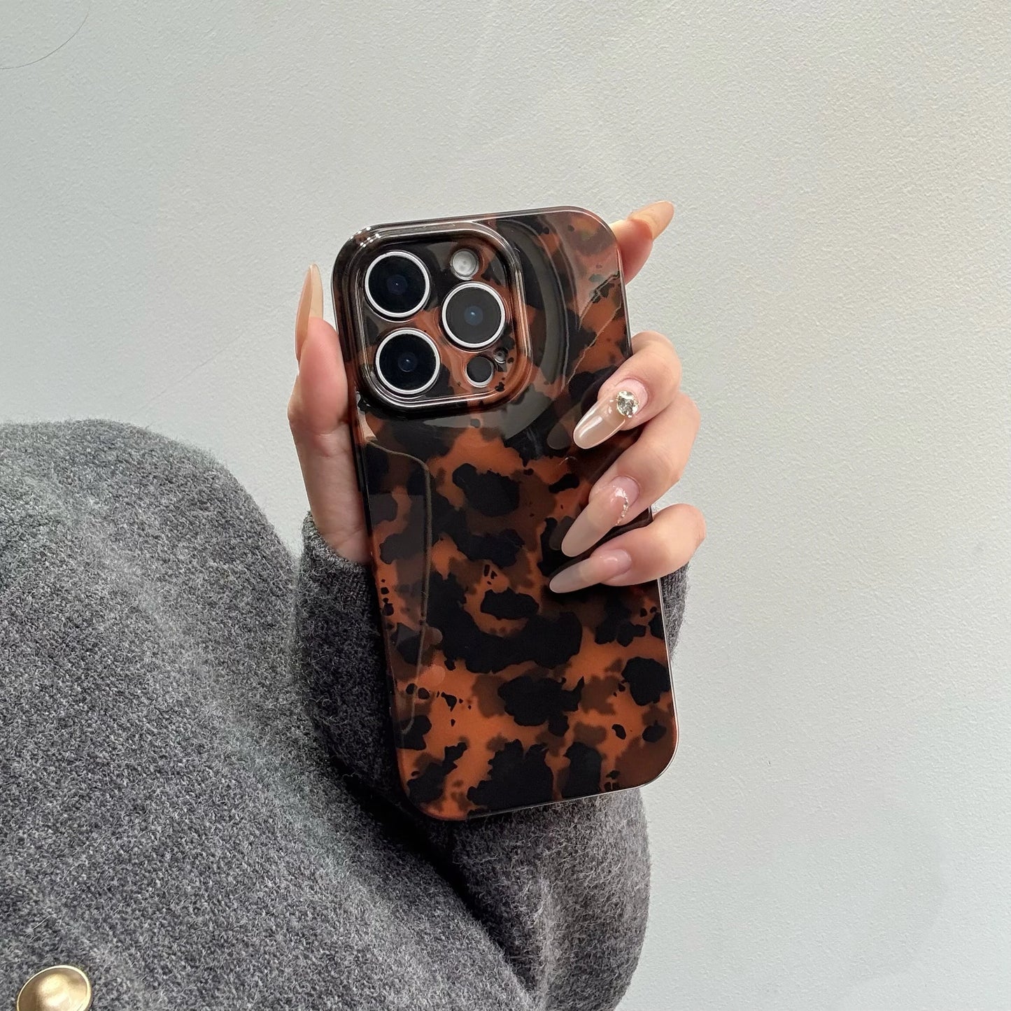 iPhone Case Retro Hawksbill Autumn Winter Black Brown Amber 11–16