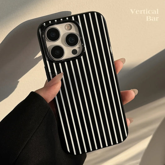 Black & White Striped Minimalist Case – INS Couple Soft Silicone for iPhone 11–16