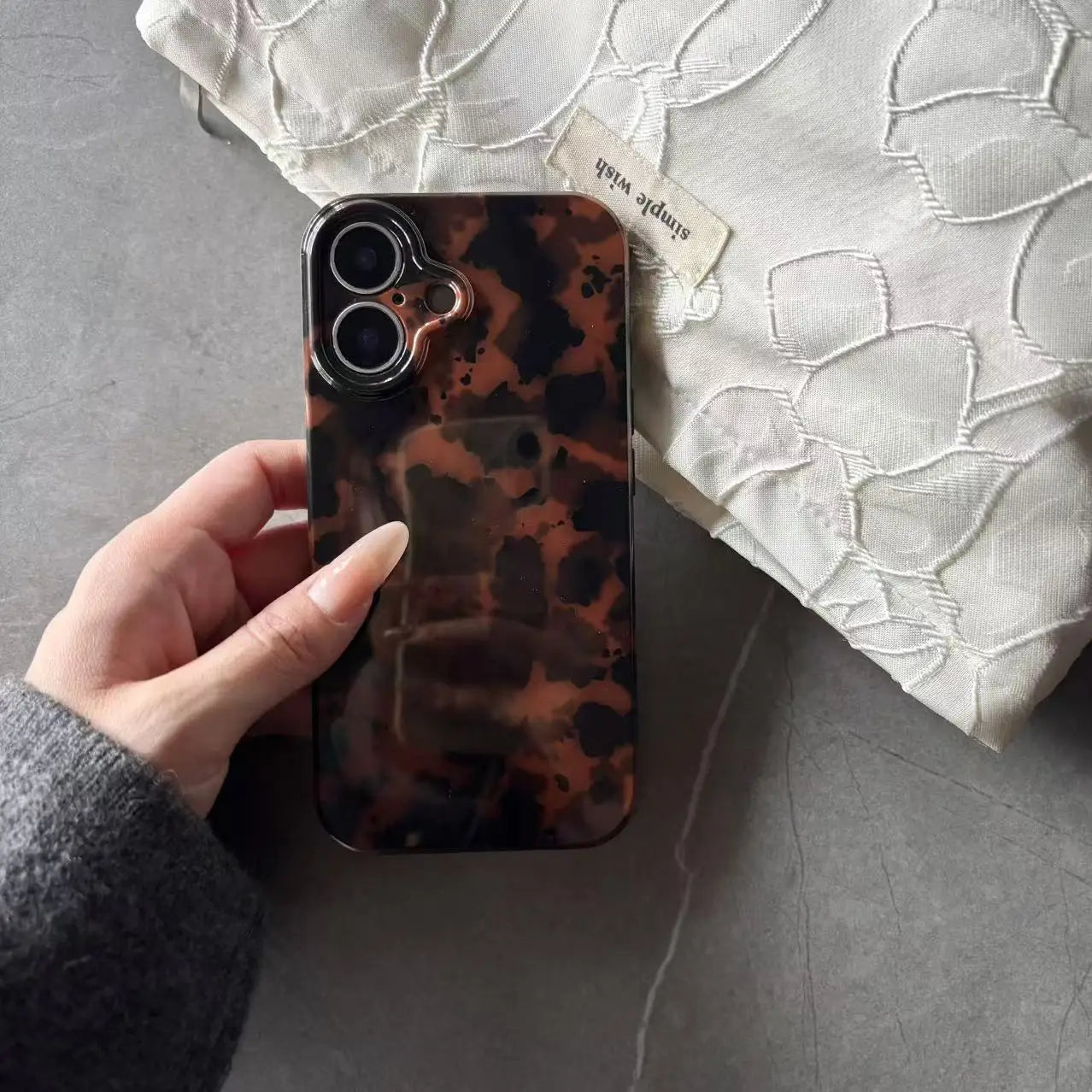 iPhone Case Retro Hawksbill Autumn Winter Black Brown Amber 11–16