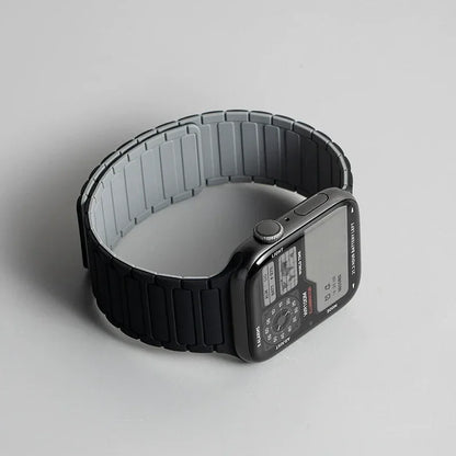 Magnetic Silicone Band for Apple Watch Ultra 2 Series 10–3 (49mm–40mm)